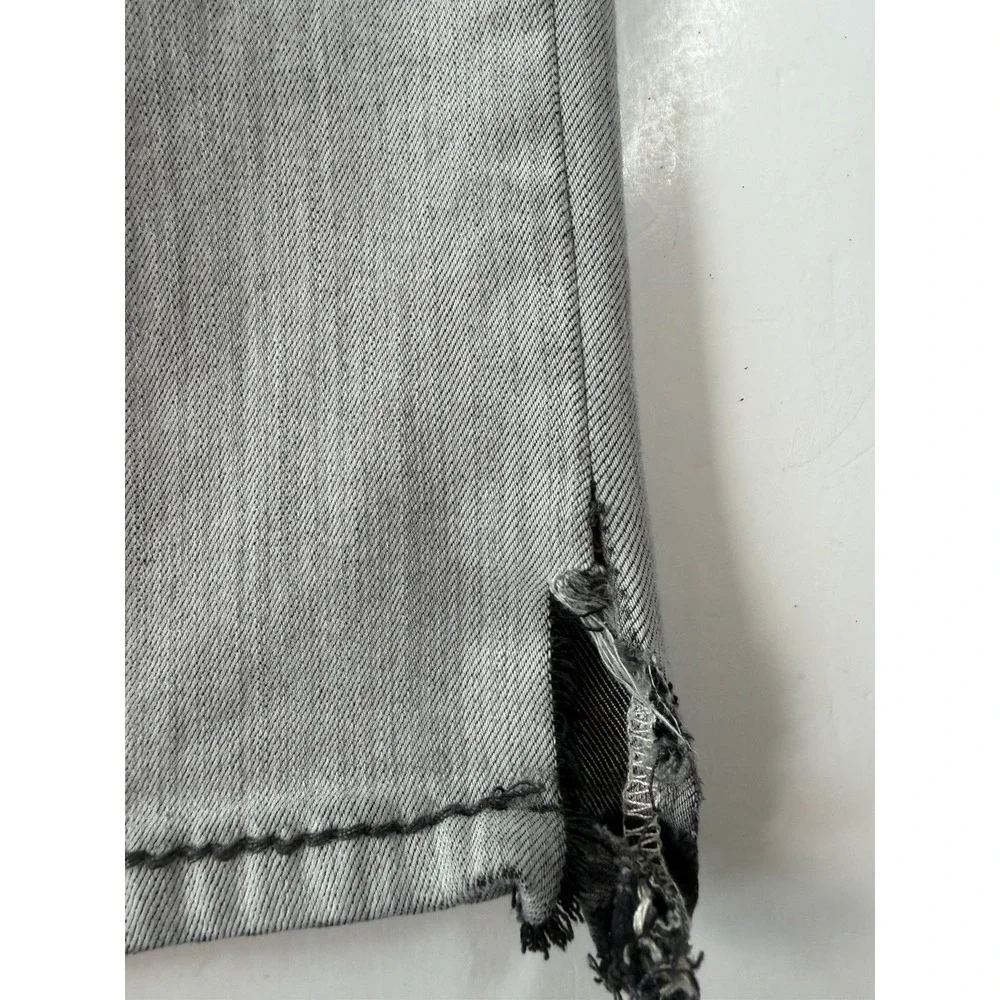 True Religion Ricky Straight Jeans M 30/31 Gray Contrast Stitch U2K Distressed
